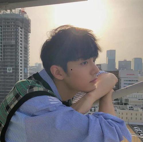 肖战最新有网友爆料,肖战新恋情曝光？网友爆料引发热议  第3张